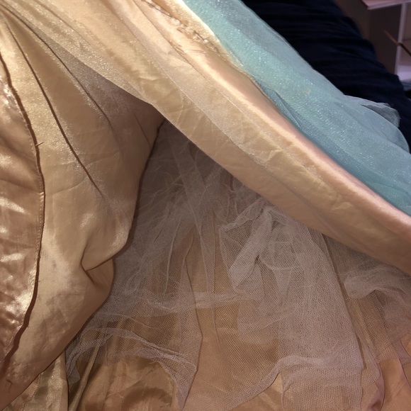 Nice prom dress - Picture 6 of 8